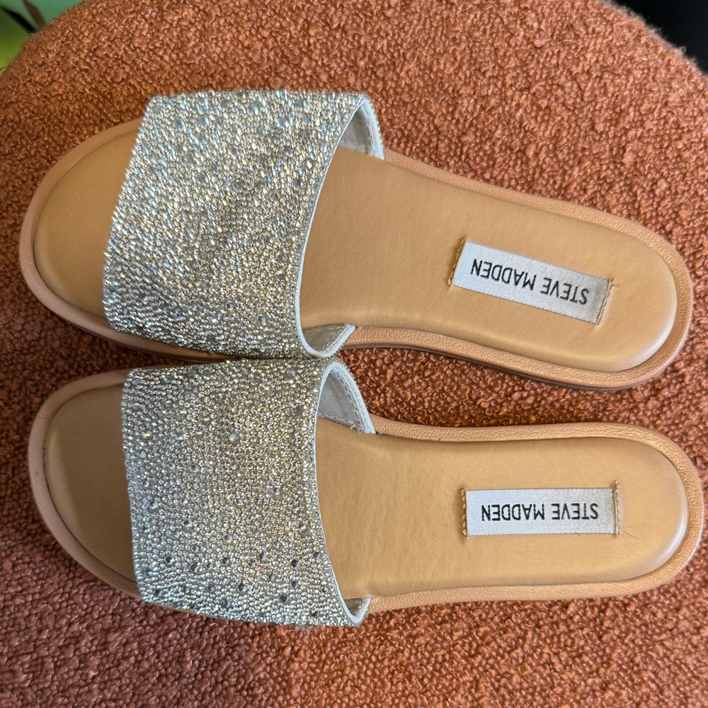 Steve Madden | Sienna Rhinestone Slide Sandal | Size 6 - Picture 6 of 8